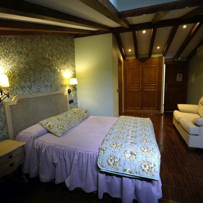 Hotel Rural Y Restaurante, Rinconcito De Gredos Cuevas Del Valle Eksteriør bilde